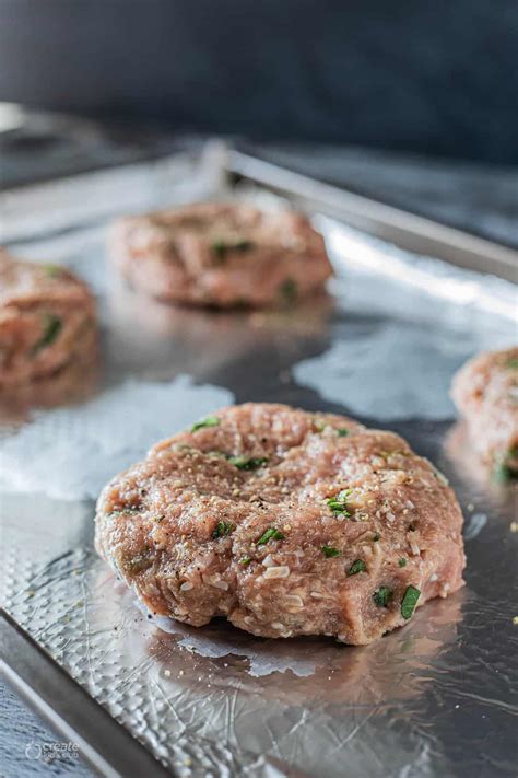 How Long to Cook Turkey Burgers in the Oven: A Complete Guide
