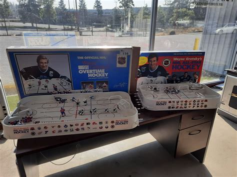 2 WAYNE GRETZKYS NHL ALL STAR COLLECTIBLE TABLE HOCKEY GAMES - Able ...