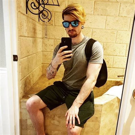 8-Bitryan Out Last 的图像结果