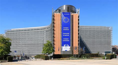 Neue Europäische Kommission gewählt – Zeit