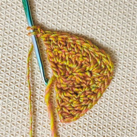 Image result for Tutorial Crochet Triangle Shawl