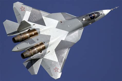 File:Sukhoi T-50 in 2011 (4).jpg - Wikimedia Commons