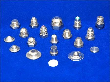 Industrial Nozzles - Spoon Type High Impact Flat Jet Nozzle ...