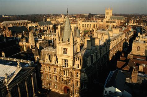 最受中国留学生欢迎的英国大学TOP10，第一竟然是它？UCL夺冠，牛剑无缘前十！ - 知乎