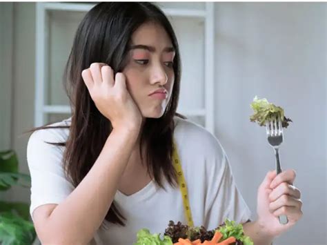 Weight Loss Plateau: Understanding, overcoming the stagnant phase ...