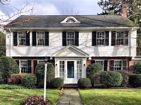 Garrison Colonial – Buildings of New England | Colonial house exteriors ...