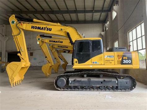 2021 Komatsu PC300 in Shanghai, China