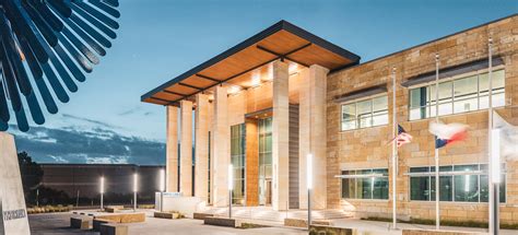 Police Station 的图像结果