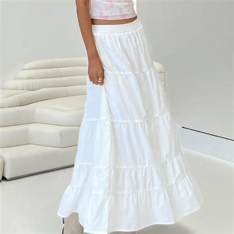 Princess Polly Women's White Skirt | Depop