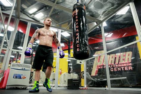 Frampton Putting in Work For Santa Cruz Rematch (photos) – RingSide24