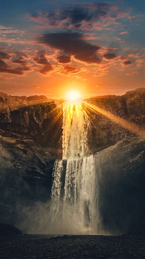 Waterfall Sunset 的图像结果