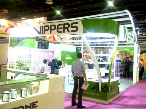 DIVINE CREATIONS L.L.C: Customer Reviews, Stands and Services