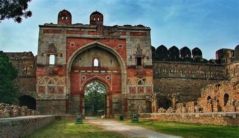 Constructed In 1561, Here's All You Need To Know About This Old Masjid ...