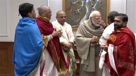 Tirupati, Srisailam priests meet PM Modi, offer blessings