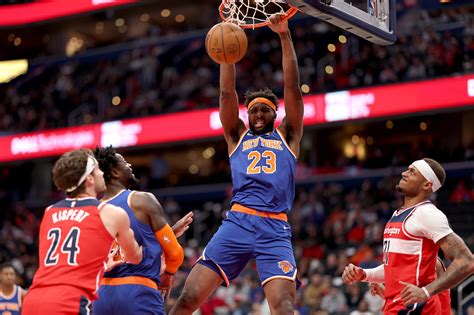 Mitchell Robinson injury: Knicks center missing time after surgery