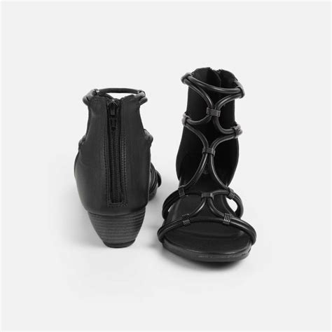 Buy Mochi Women Black Casual Gladiators Online | SKU: 33-1229-11-36 ...