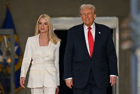 Official on honey trap date says DOJ will “redact every Republican ...