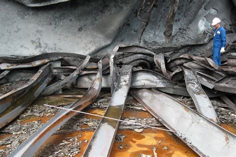 Exploding Tanks 的图像结果