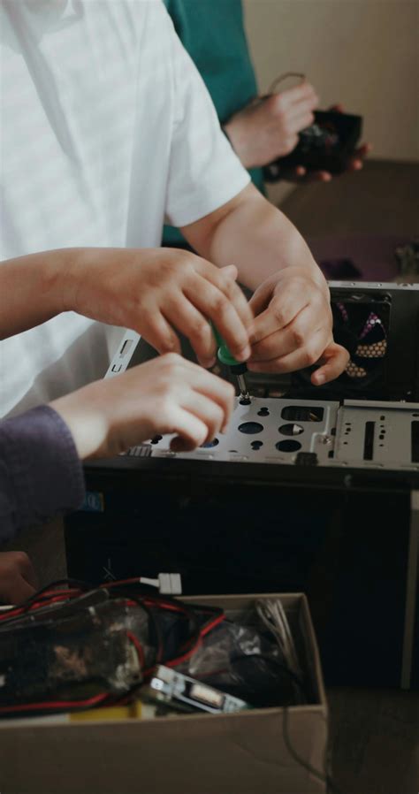 Computer Assembly 的图像结果