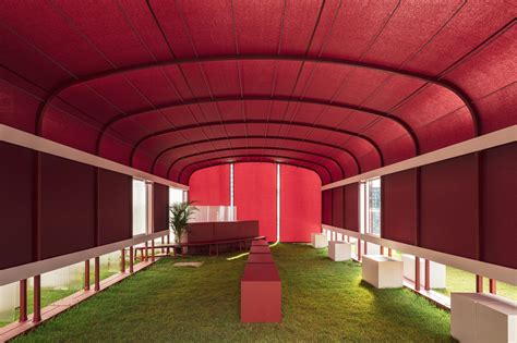 Gallery of 25 Years of the Pantone Color of the Year: 50 Colorful Trend ...