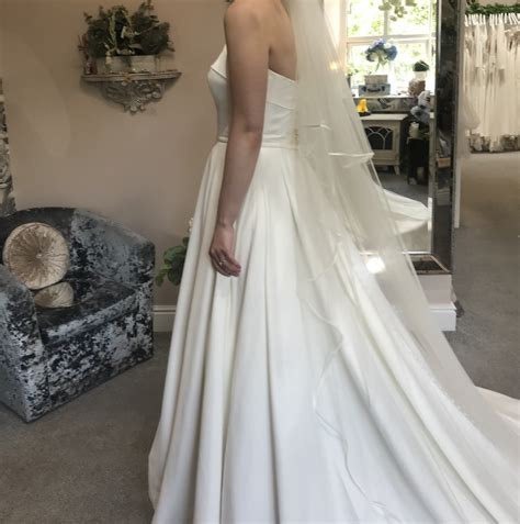 Stella York 7045 New Wedding Dress Save 23% - Stillwhite