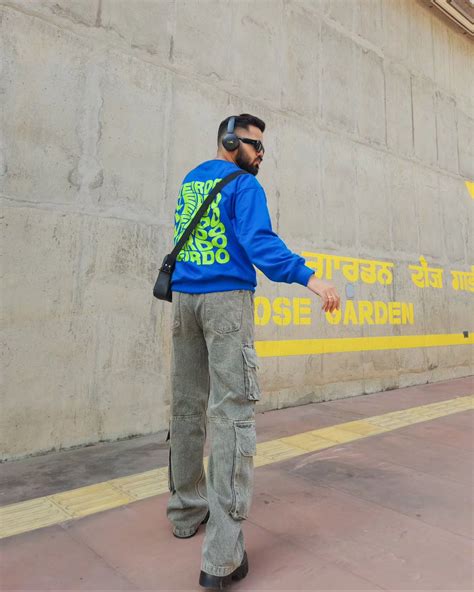 Veirdo Blue Oversized Back Typographic Printed Sweatshirt