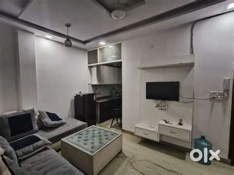 Fully furnished 3bhk floor in Rohini sector 25 with parking - For Rent ...