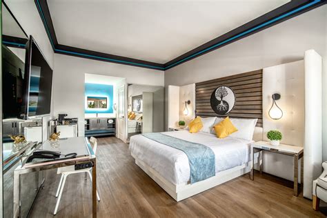 Bellflower Boutique Hotel Rooms | Aspire Inn Studios & Spa | Bellflower ...