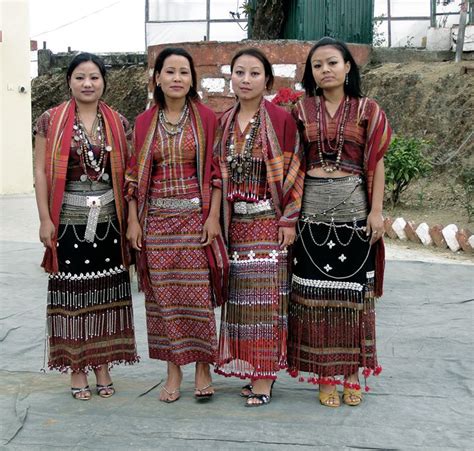 7 Traditional Indian Attires That Reflect Cultural Heritage