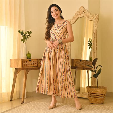 Low Price Offers on Dresses for Women in India | Rustorange