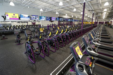 Take a sneak peek inside this new Planet Fitness, the first of several ...