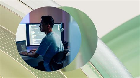 Microsoft Datacenters: Illuminating the unseen power of the cloud - Microsoft Datacenters