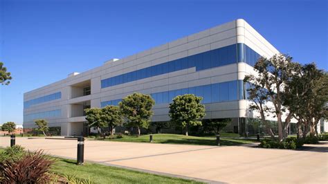 Red Commercial Complex 的图像结果