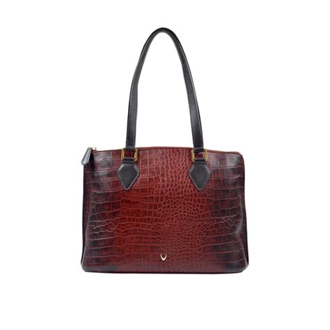 Flat 50% Off – Hidesign