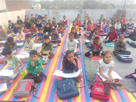 Sadbhavana Mission Class is imparting education to children without ...