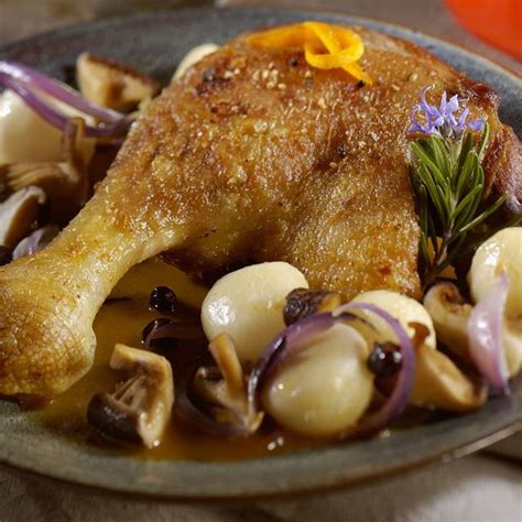 cuisse de canard aux navets en cocotte