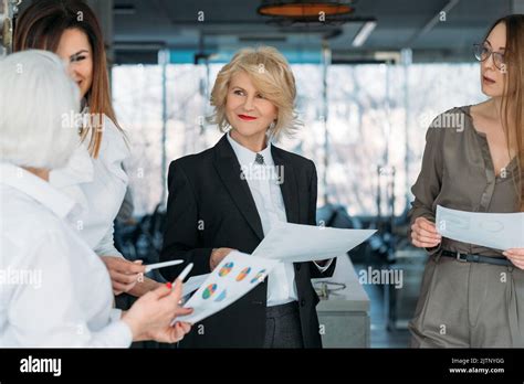 Business Women Stock Images 的图像结果