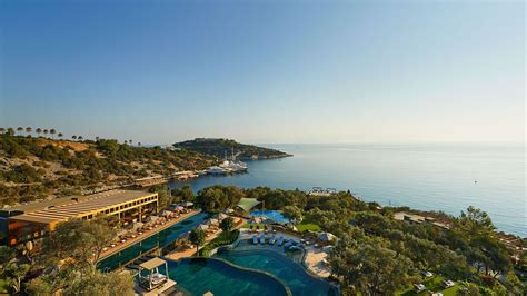 15 beach resorts to book in the Middle East this summer | Condé Nast ...