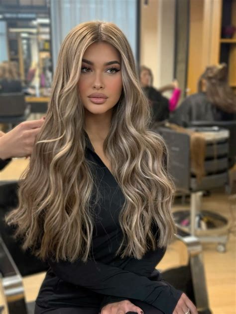 Highlights in 2025 | Long hair styles, Hair highlights, Dyed hair