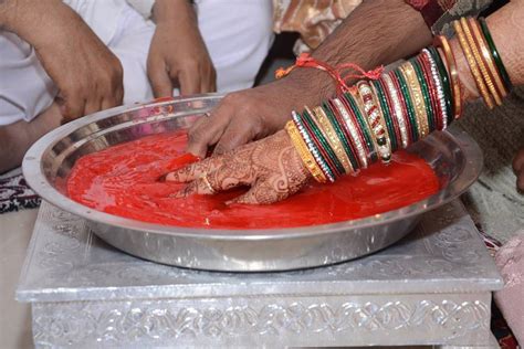 Aakash Video & Imagine - Photographer - Ellis Bridge - Weddingwire.in