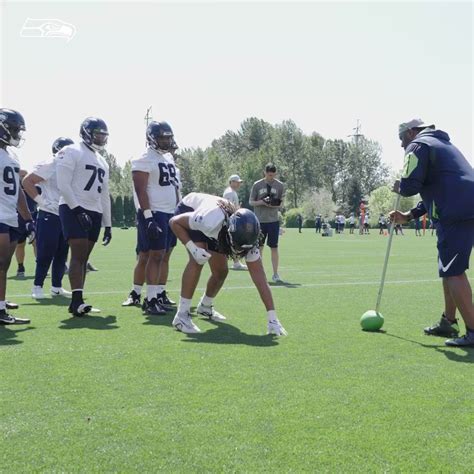 Seattle Seahawks on Twitter: "Bring the force always, @Mikemoris87 😤"