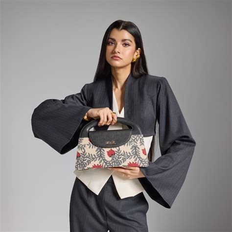 Sling Bags: Buy Best Sling Bags Online at Great Prices - Zouk