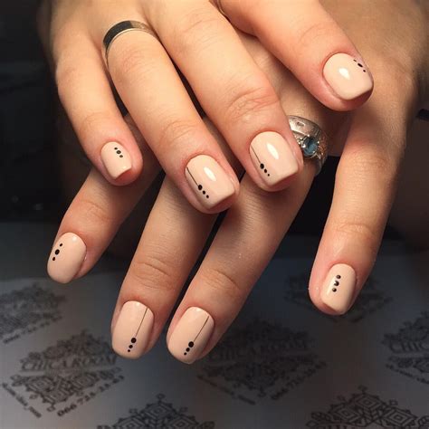 Pin by Maria Lambis on Uñas | Minimal nails art, Minimal nails, Dots nails