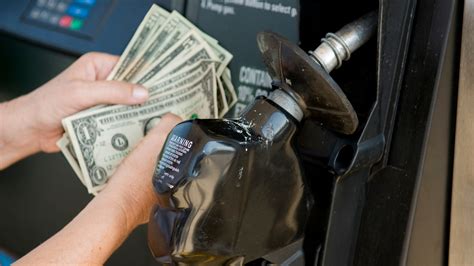 COLORADO DENVER GAS PRICES: Gas is dropping; Fill up for $3.50 at these ...