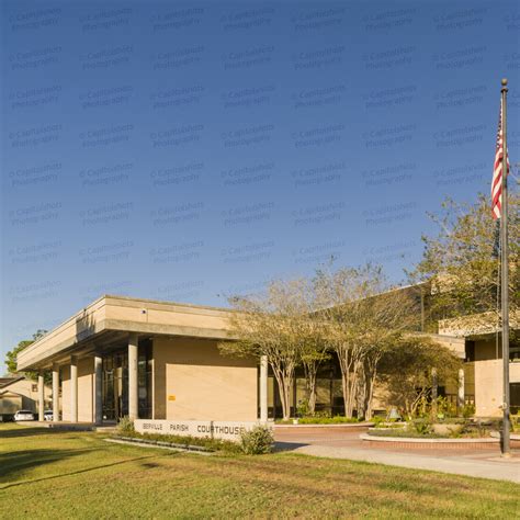 Iberville Parish Courthouse (Plaquemine, Louisiana) | Stock Photos