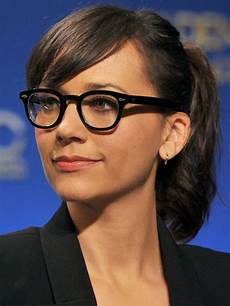 Hairstyles With Bangs And Glasses by Top 30 Hairstyles With Bangs And Glasses The Hairstyles With Bangs And Glasses