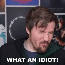 What An Idiot Elvis The Alien Sticker - What an idiot Elvis the alien ...