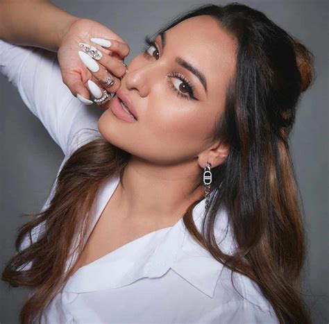 Gender Neutral Hairstyle : जेंडर-न्यूट्रल हैं ये स्टाइलिश हेयर स्टाइल्स ...