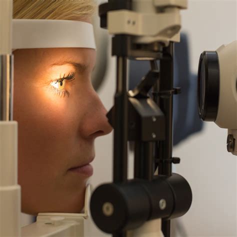 Buy Slit Lamp Examination 裂隙灯检查 | ICU Eye Care Unit