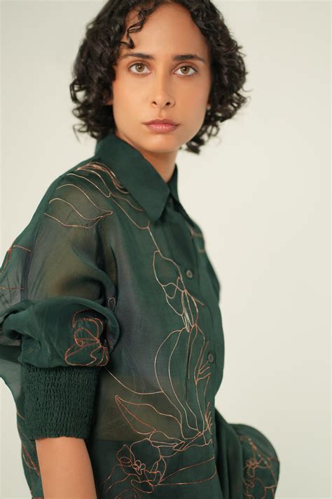 Quirk Shirt – Somya Goyal